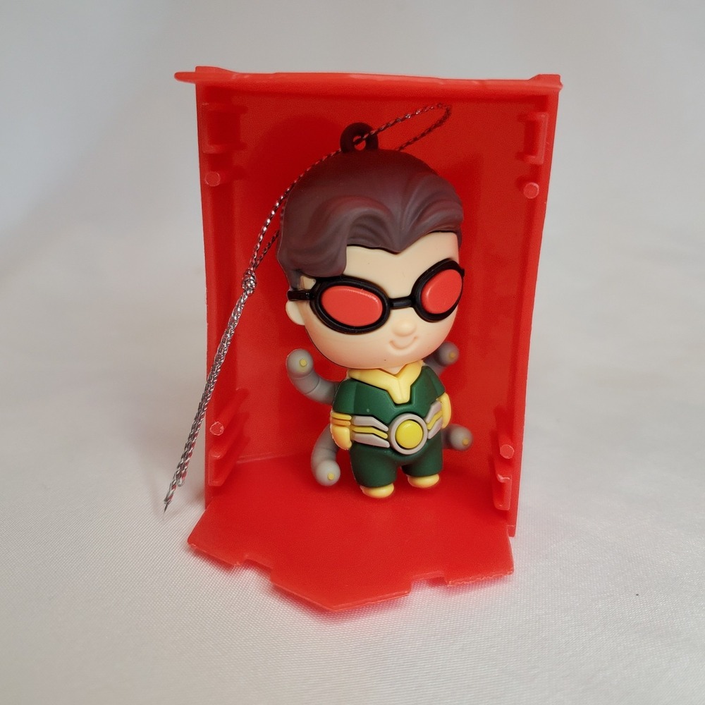HALLMARK MYSTERY ORNAMENTS MARVEL SPIDER-MAN RARE DR. OCTOPUS DISPLAY FIGURE